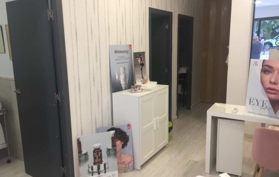 Venta - Peluquerias y Estetica -
Cerdanyola del Vallès