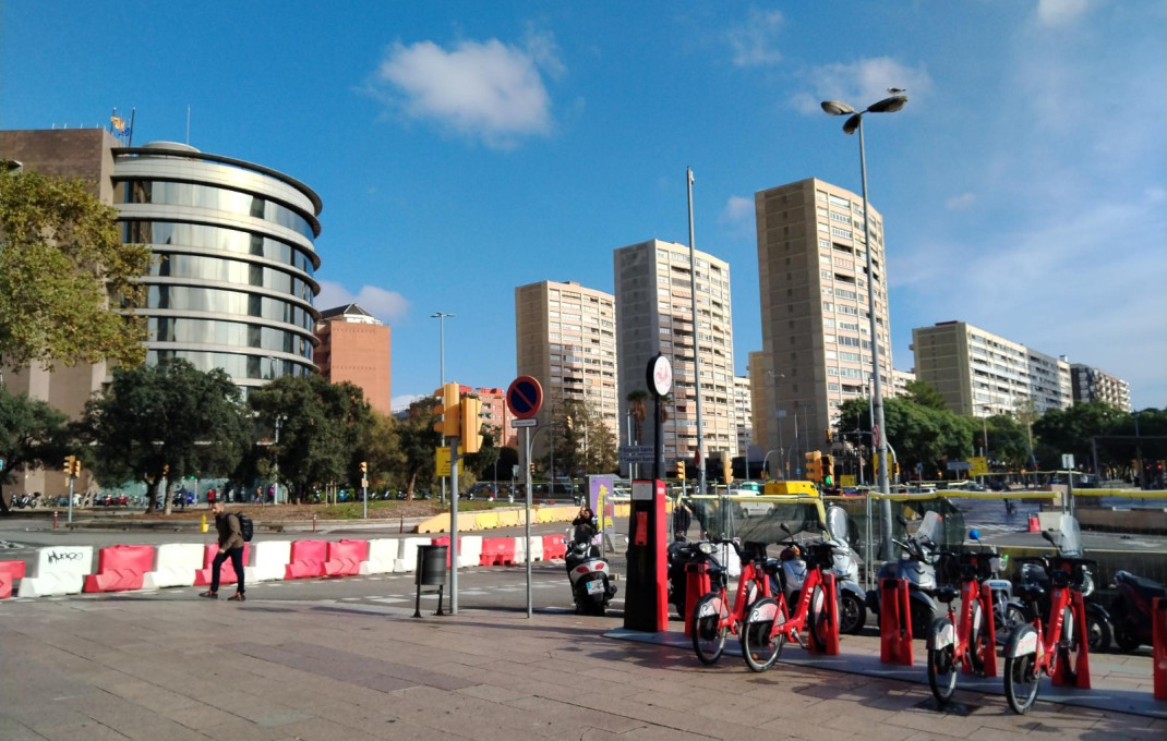 Venta - Local comercial -
Barcelona - Sants