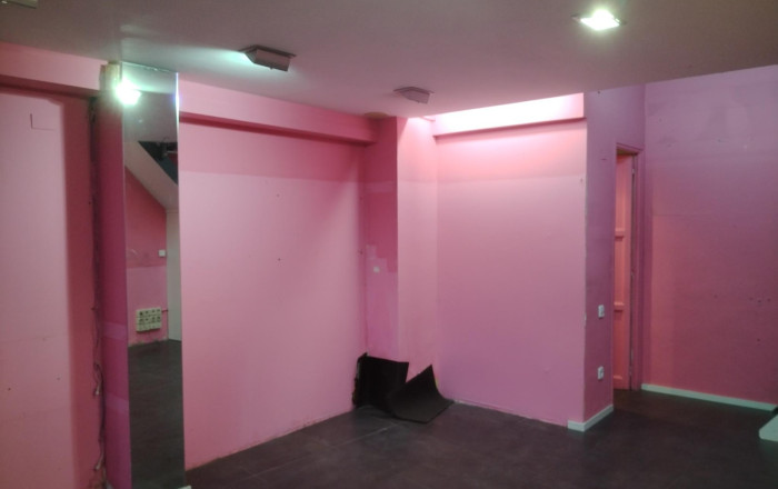 Venta - Local comercial -
Barcelona - Sants