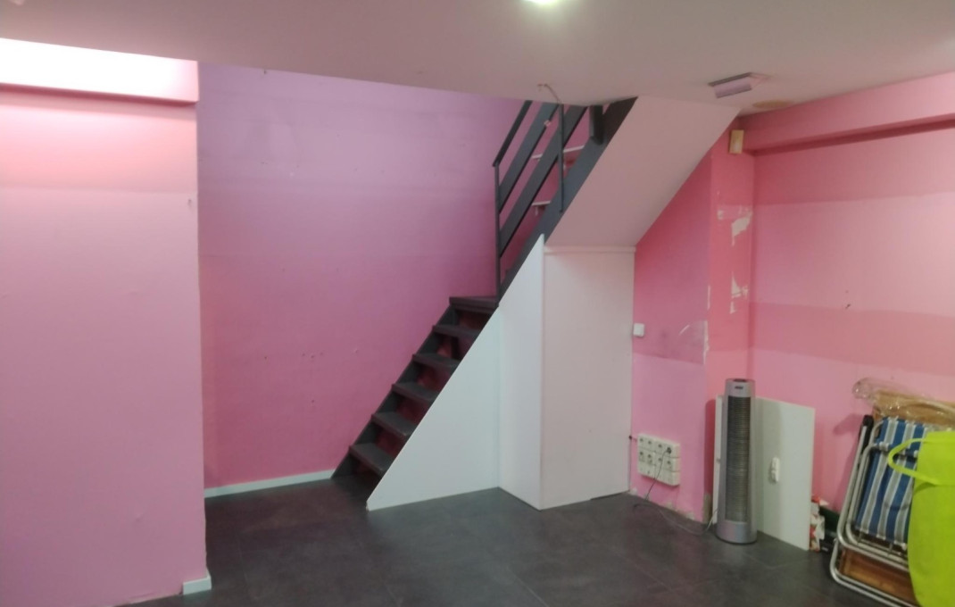 Venta - Local comercial -
Barcelona - Sants