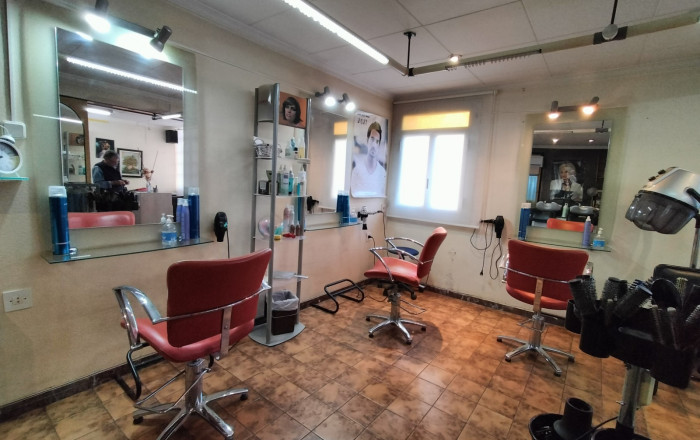 Traspaso - Peluquerias y Estetica -
Cornella de Llobregat - Sant Ildefons