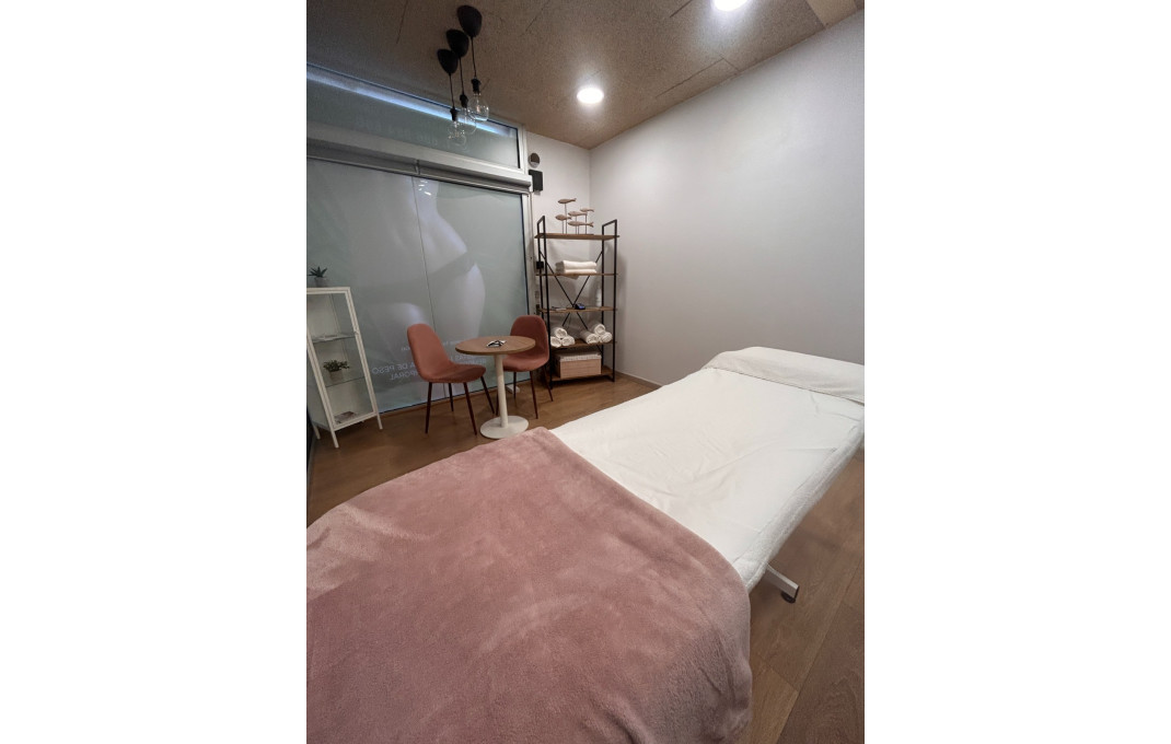 Traspaso - Peluquerias y Estetica -
Castelldefels