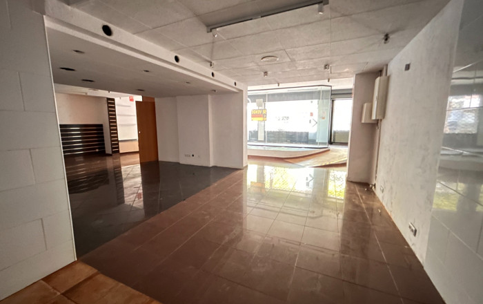 Venta - Local comercial -
Viladecans