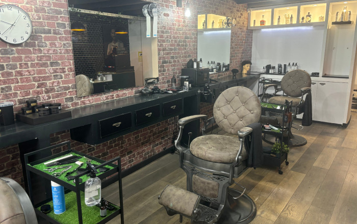 Traspaso - Peluquerias y Estetica -
Barcelona - Gràcia