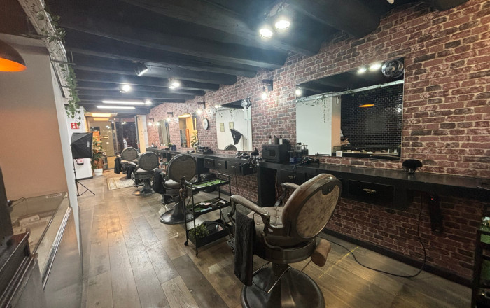 Traspaso - Peluquerias y Estetica -
Barcelona - Gràcia