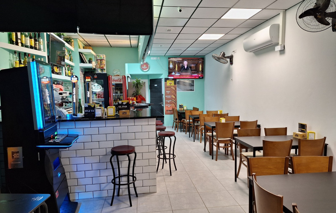 Traspaso - Bar Restaurante -
Barcelona - Sant Andreu