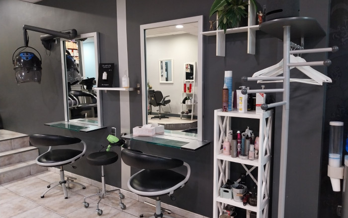 Traspaso - Peluquerias y Estetica -
Terrassa