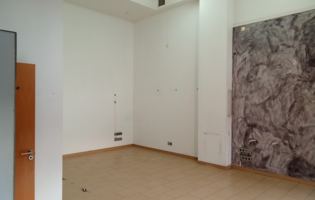 Alquiler - Local comercial -
Mataró