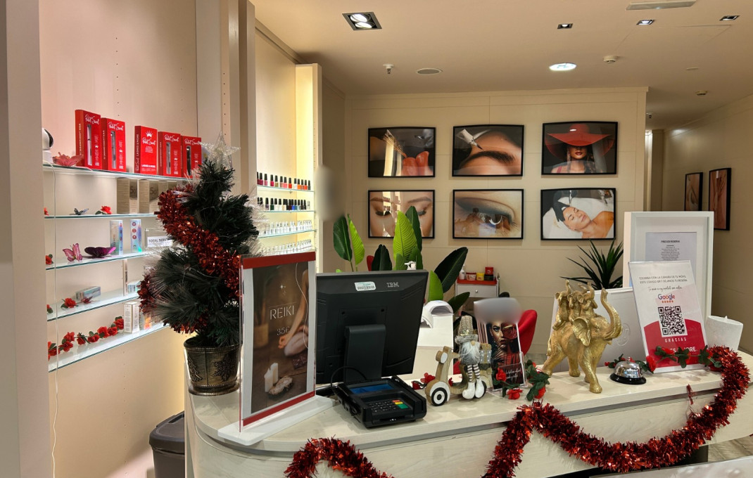 Traspaso - Peluquerias y Estetica -
Cornella de Llobregat - Almeda