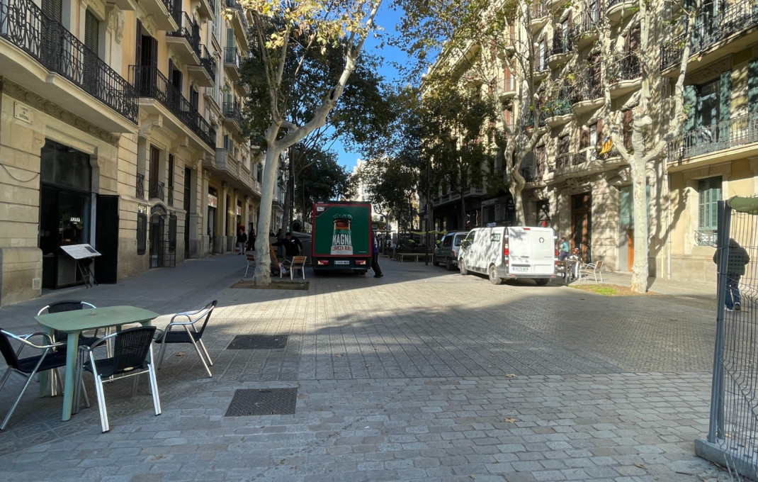 Traspaso - Restaurante -
Barcelona - Eixample Derecho