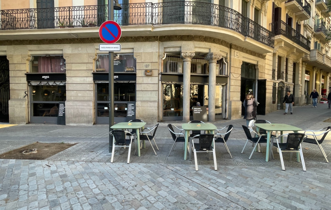 Traspaso - Restaurante -
Barcelona - Eixample Derecho