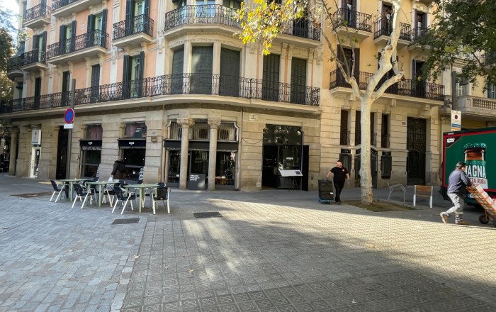 Traspaso - Restaurante -
Barcelona - Eixample Derecho