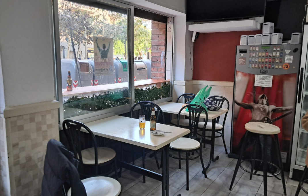 Traspaso - Bar Restaurante -
Barcelona - Sant Andreu