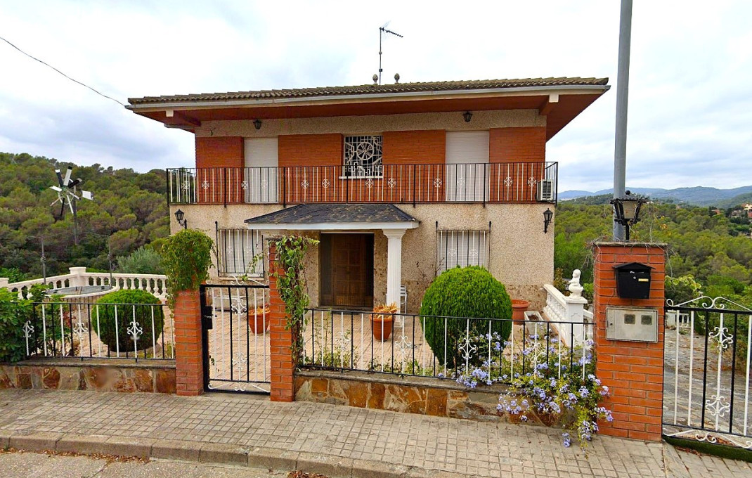 Venta - Casa -
L'Ametlla del Vallès