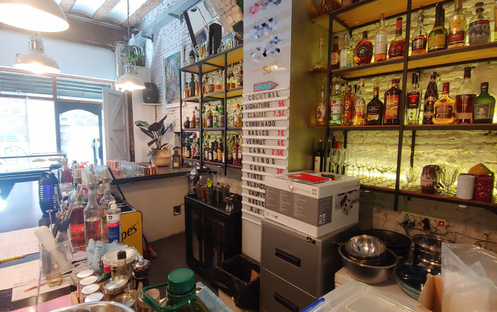 Traspaso - Bar Copas Musical -
Barcelona - Gótico