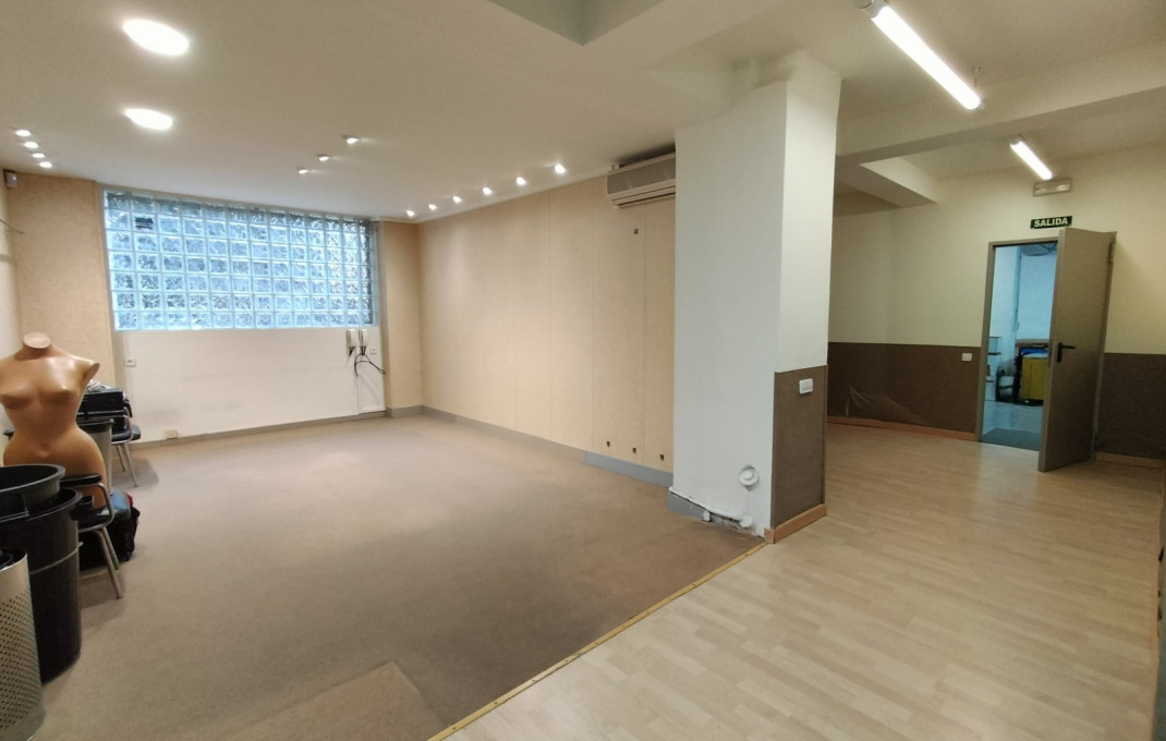 Revente - Local comercial -
Barcelona - Sarria-Sant Gervasi