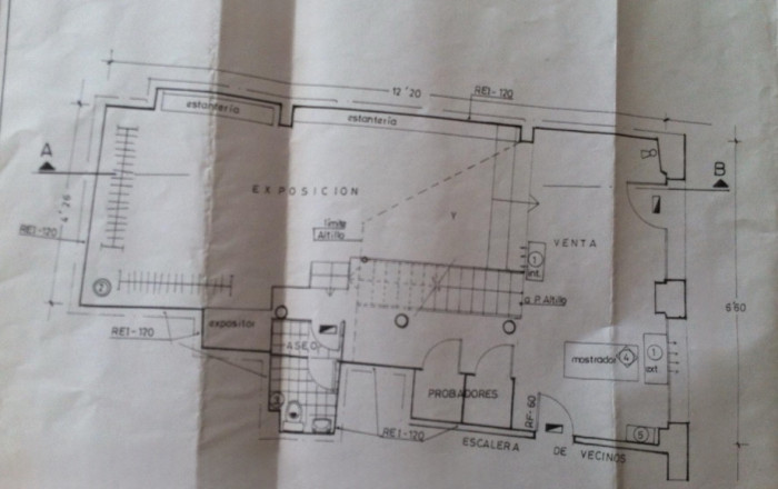 Alquiler - Local comercial -
Barcelona - Borne-centro