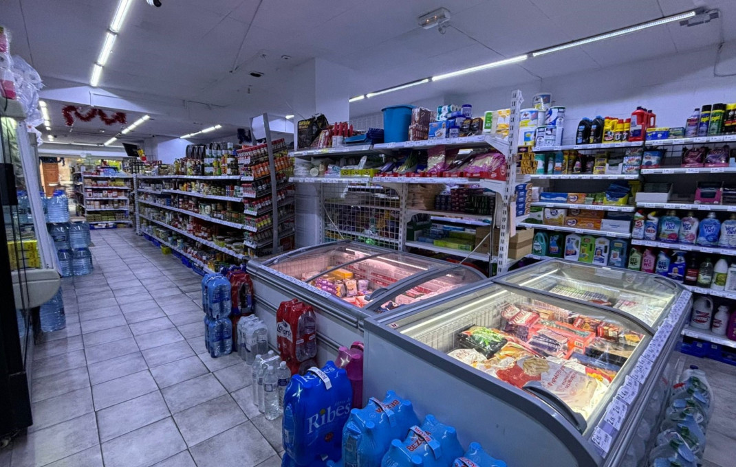 Traspaso - Tienda Alimentacion  -
L'Hospitalet de Llobregat - Collblanc