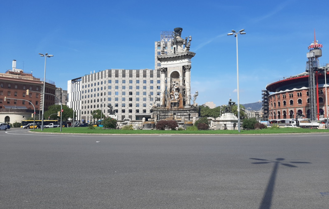 Venta - Local comercial -
Barcelona - Plaza España