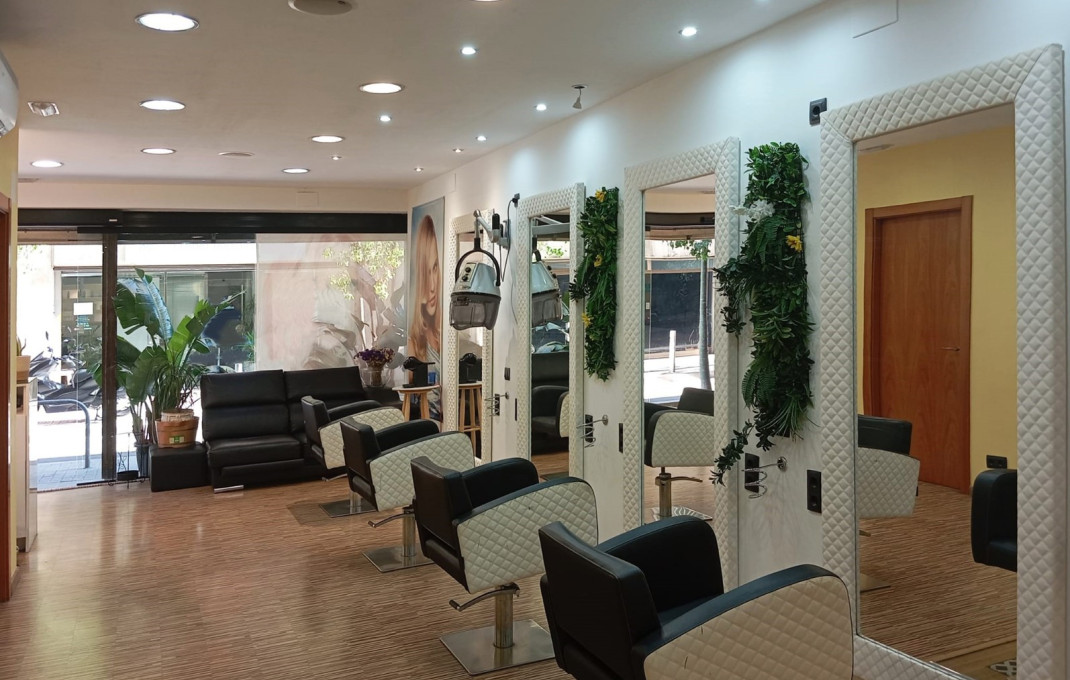 Transfert - Peluquerias y Estetica -
Barcelona - Sants