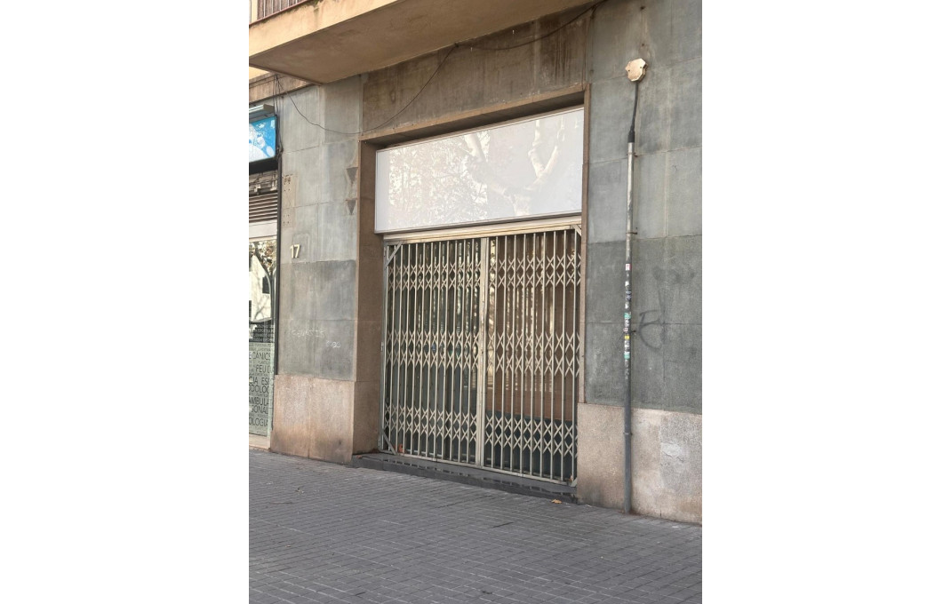 Alquiler - Local comercial -
Barcelona - Sants