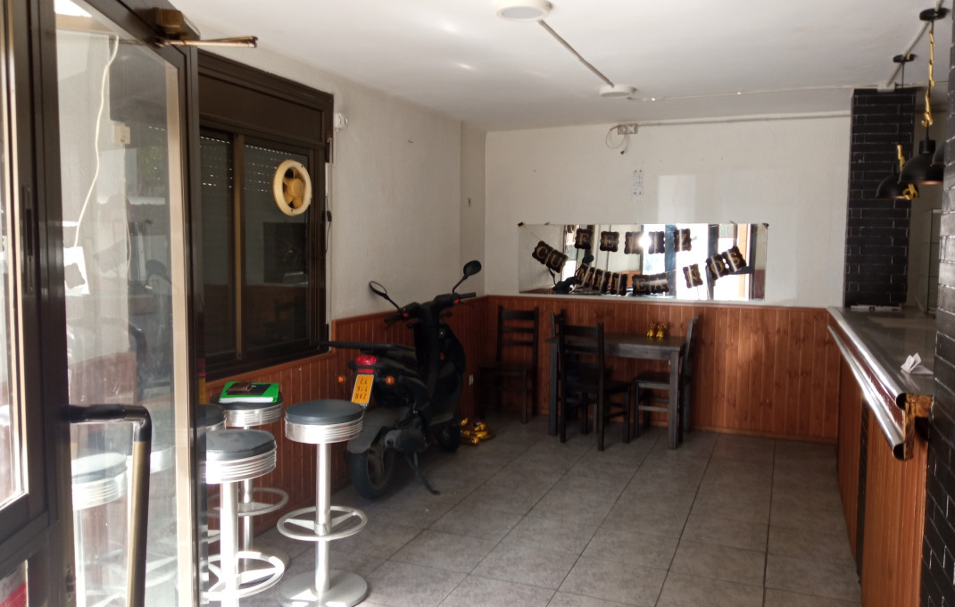 Revente - Bar- C1 -
Cerdanyola del Vall&egrave;s
