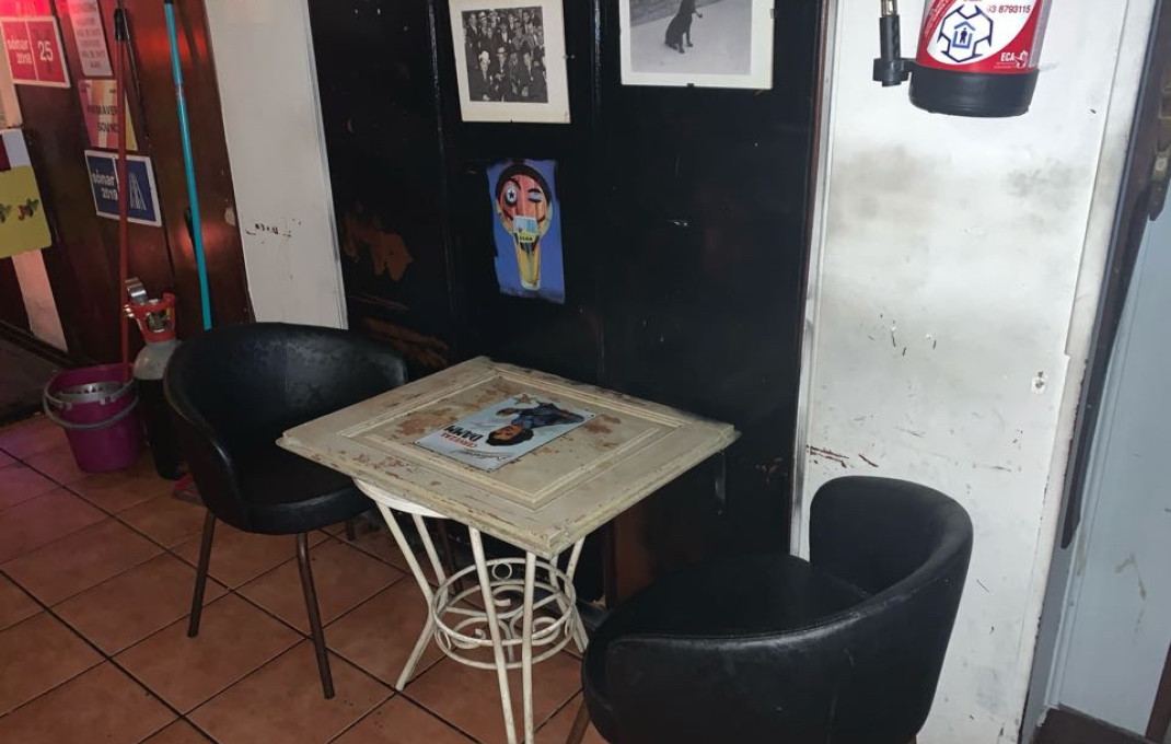 Transfert - Bar Copas Musical -
Barcelona - Eixample Izquierdo