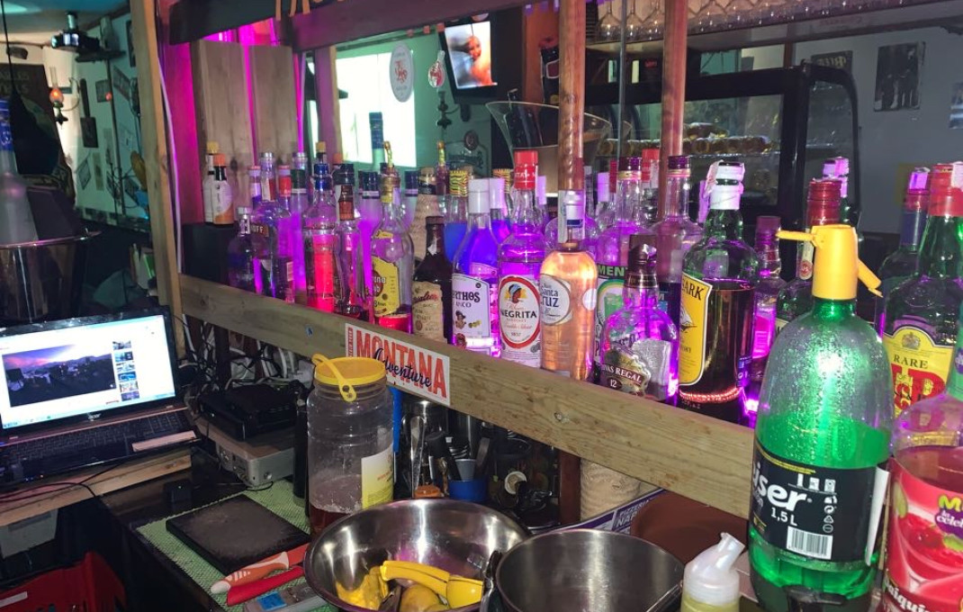 Transfert - Bar Copas Musical -
Barcelona - Eixample Izquierdo