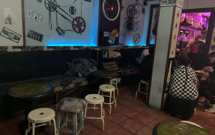 Transfert - Bar Copas Musical -
Barcelona - Eixample Izquierdo