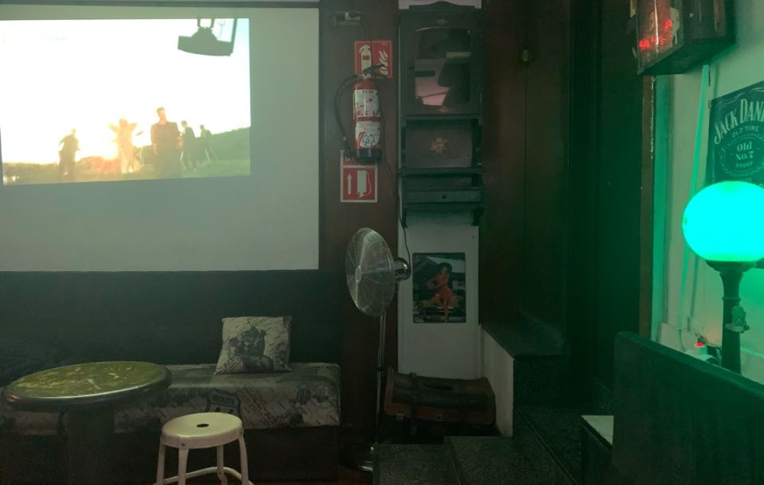 Transfert - Bar Copas Musical -
Barcelona - Eixample Izquierdo