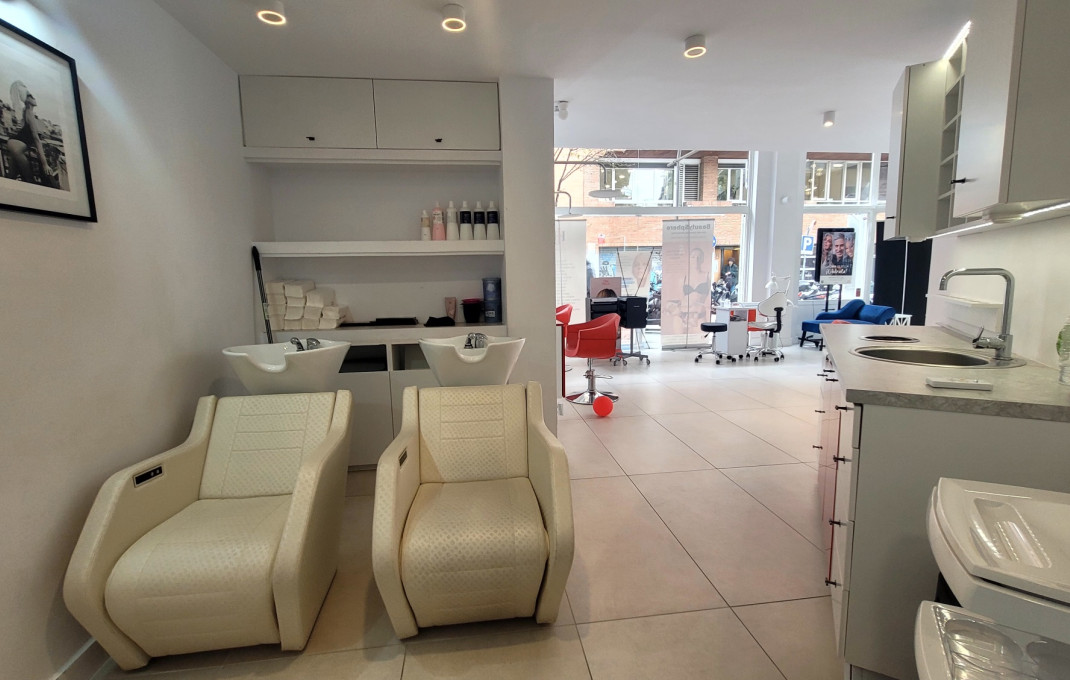 Transfert - Peluquerias y Estetica -
Barcelona - Sarria-Sant Gervasi