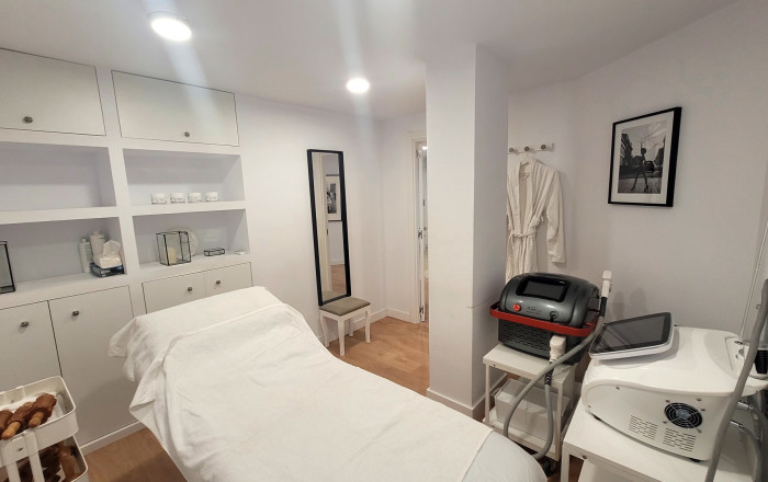 Transfert - Peluquerias y Estetica -
Barcelona - Sarria-Sant Gervasi