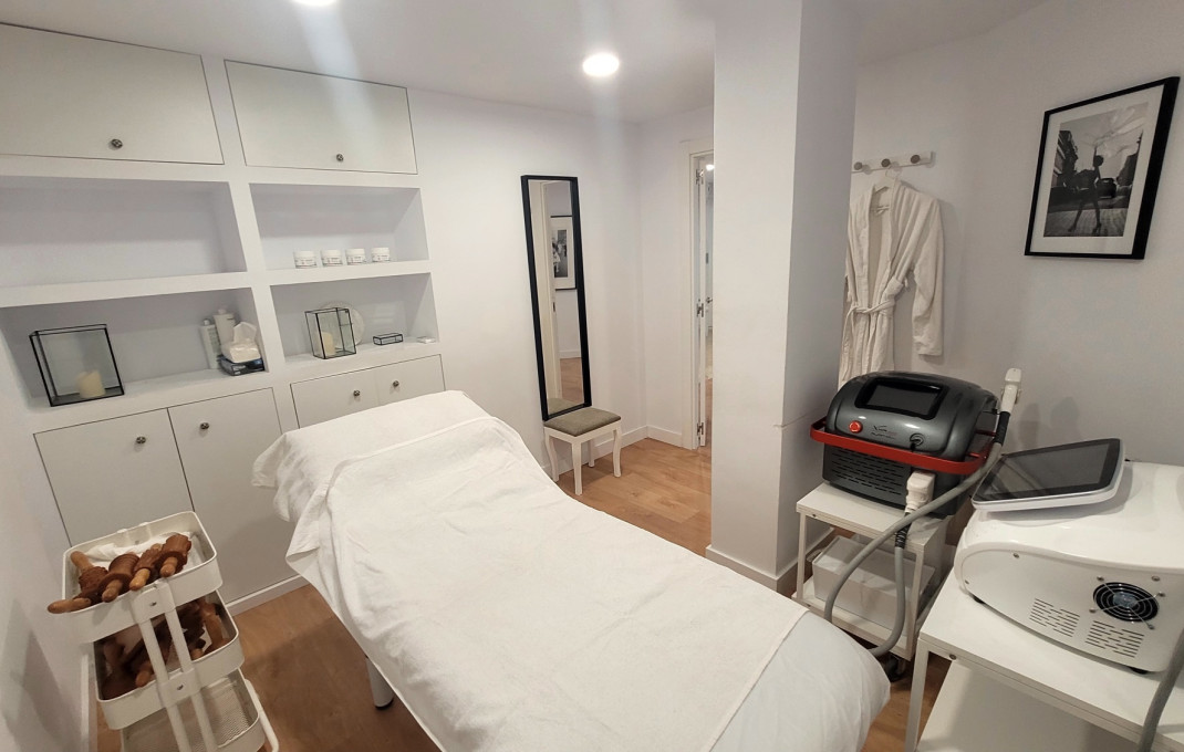 Transfert - Peluquerias y Estetica -
Barcelona - Sarria-Sant Gervasi