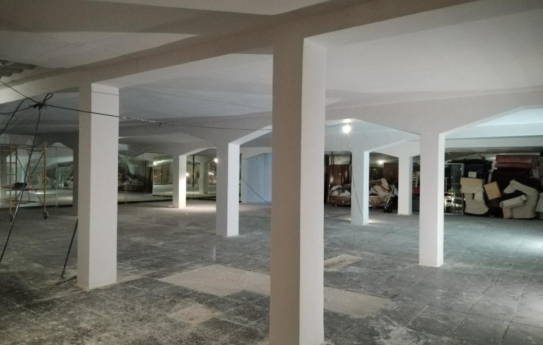 Rental - Local comercial -
Barcelona - Sarria-Sant Gervasi