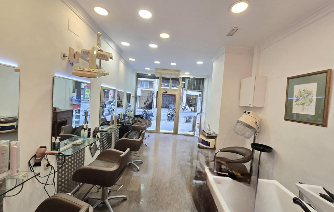 Transfer - Peluquerias y Estetica -
Barcelona - Sarria-Sant Gervasi