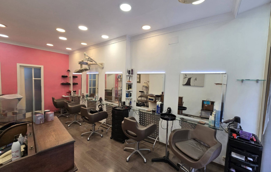 Transfer - Peluquerias y Estetica -
Barcelona - Sarria-Sant Gervasi