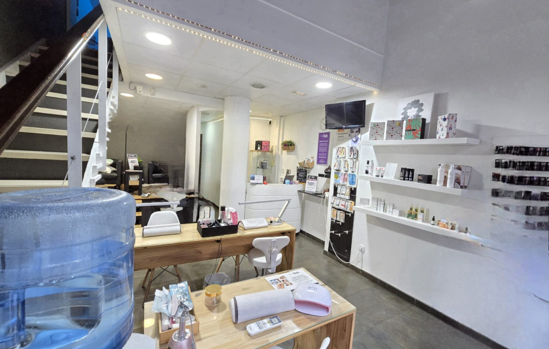 Transfer - Peluquerias y Estetica -
Barcelona - Sant Andreu