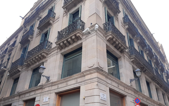 Profitable sale - Edificio -
Barcelona - Ciutat Vella