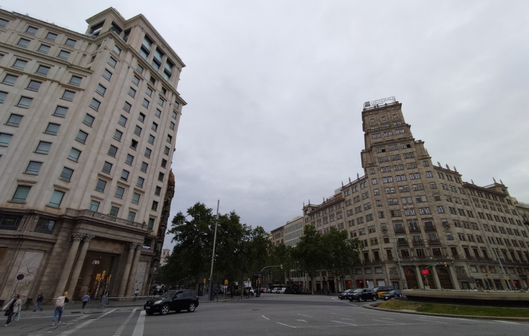 Transfer - Parada de mercado -
Barcelona - Gràcia