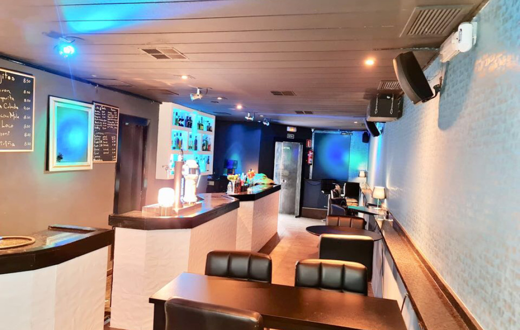 Transfert - Bar Copas Musical -
Barcelona - Galvany