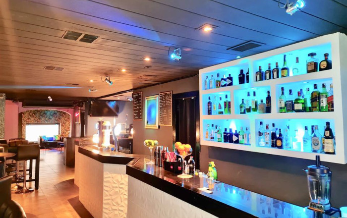 Transfert - Bar Copas Musical -
Barcelona - Galvany