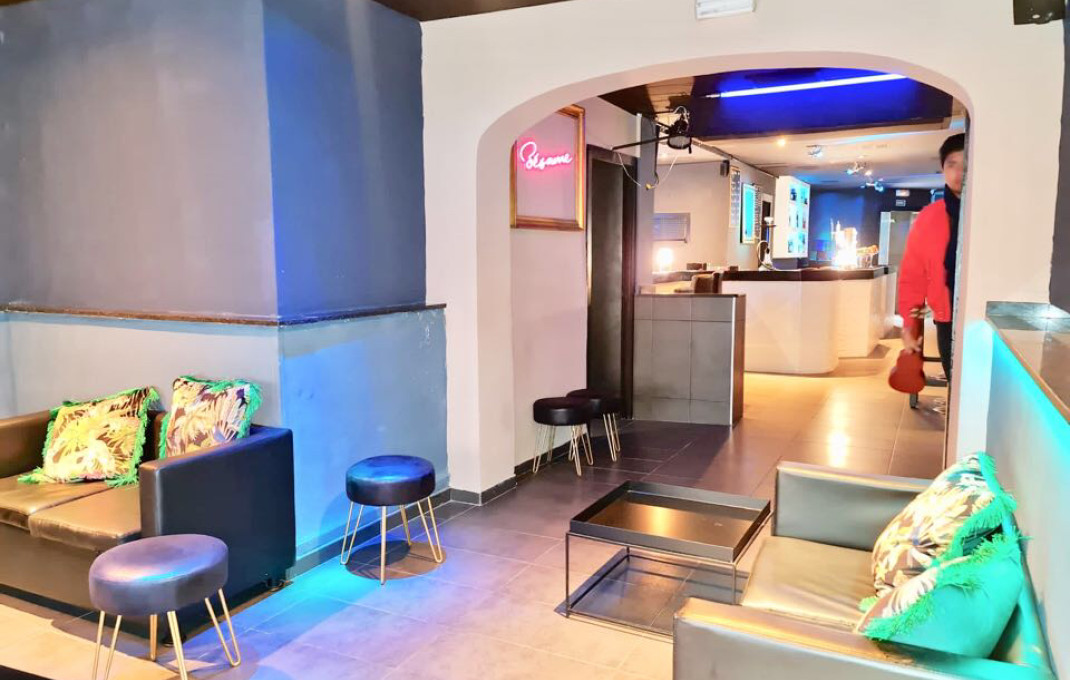 Transfert - Bar Copas Musical -
Barcelona - Galvany