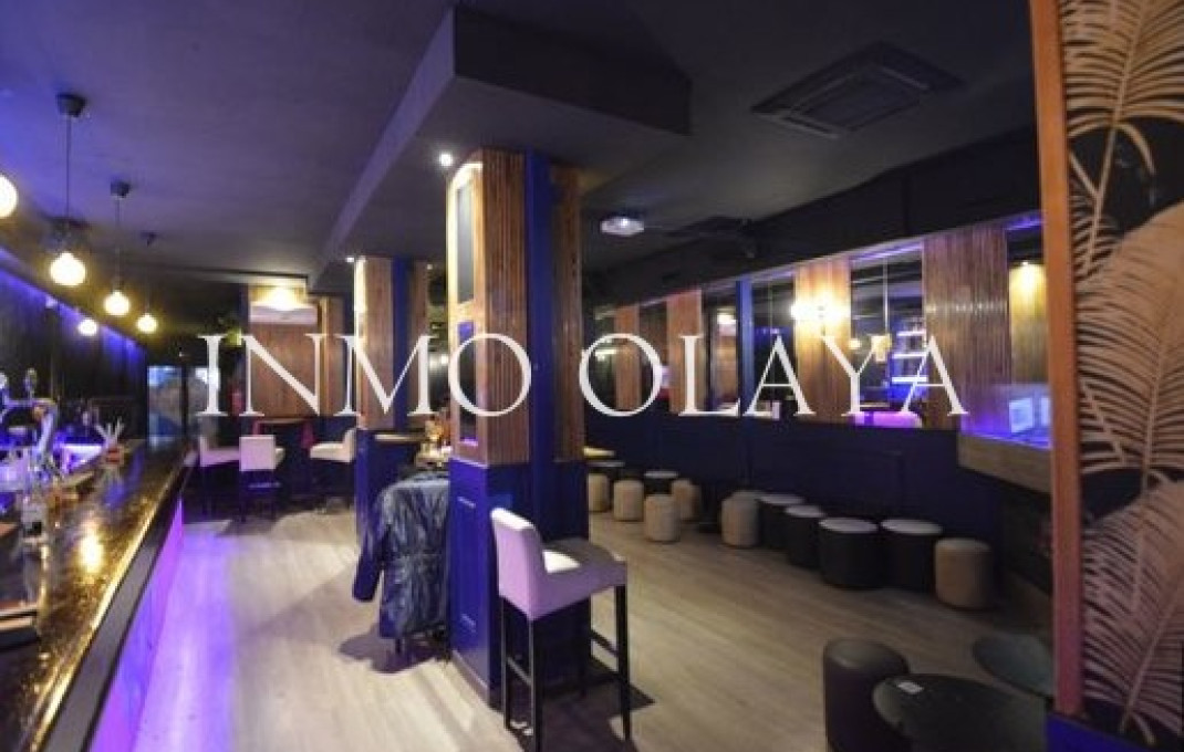 Transfert - Bar Copas Musical -
Barcelona - Eixample Izquierdo