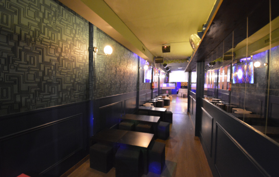 Transfert - Bar Copas Musical -
Barcelona - Eixample Izquierdo