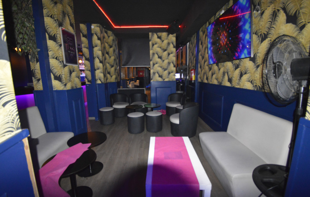 Transfert - Bar Copas Musical -
Barcelona - Eixample Izquierdo