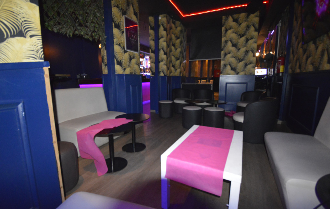 Transfert - Bar Copas Musical -
Barcelona - Eixample Izquierdo