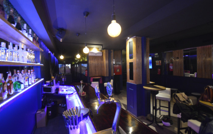 Transfert - Bar Copas Musical -
Barcelona - Eixample Izquierdo