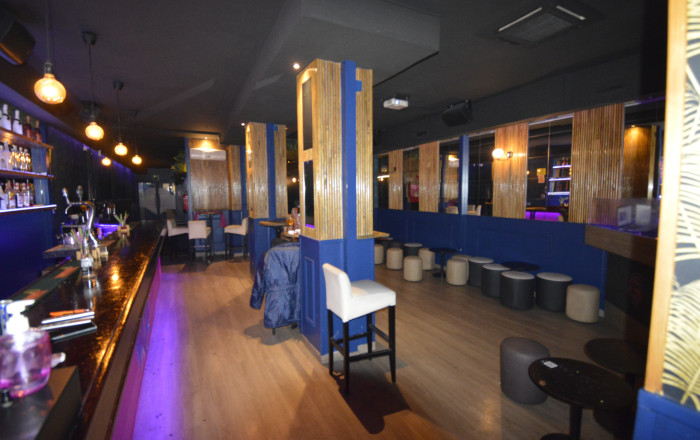 Transfert - Bar Copas Musical -
Barcelona - Eixample Izquierdo