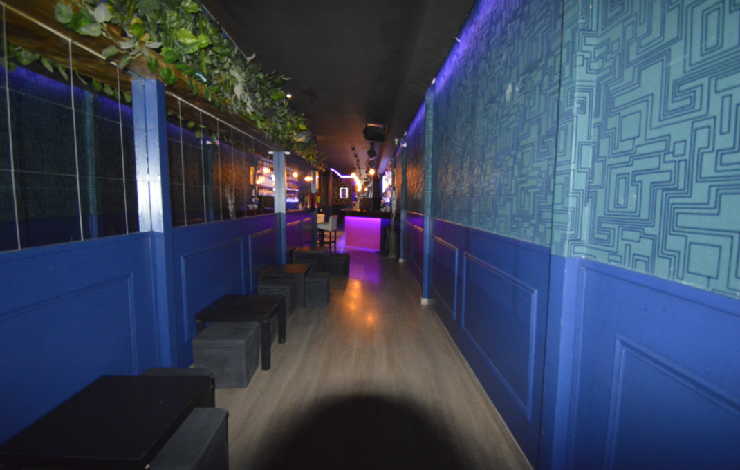 Transfert - Bar Copas Musical -
Barcelona - Eixample Izquierdo