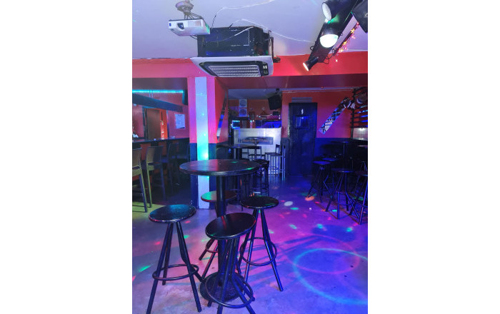 Traspaso - Bar Copas Musical -
Cornella de Llobregat - Sant Ildefons